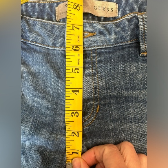 GUESS women’s button fly denim shorts size 26 - Picture 4 of 10